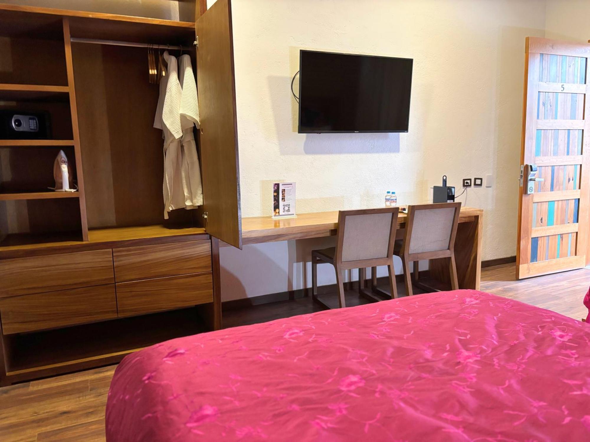 צ'ולולה Hotel Casa Chanehque מראה חיצוני תמונה